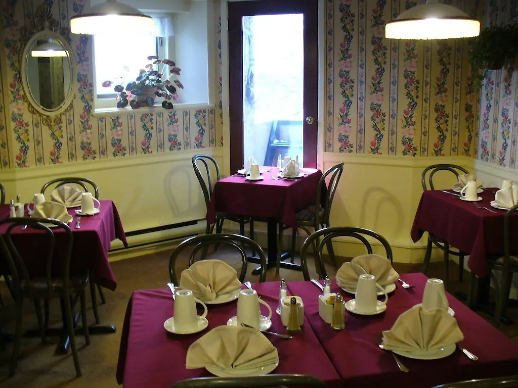 Albert House Inn Ottawa